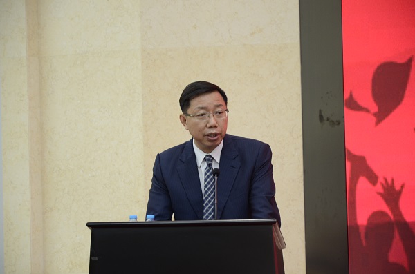 跑好人生的马拉松——2017届硕士研究生毕业典礼秦荣生院长致辞