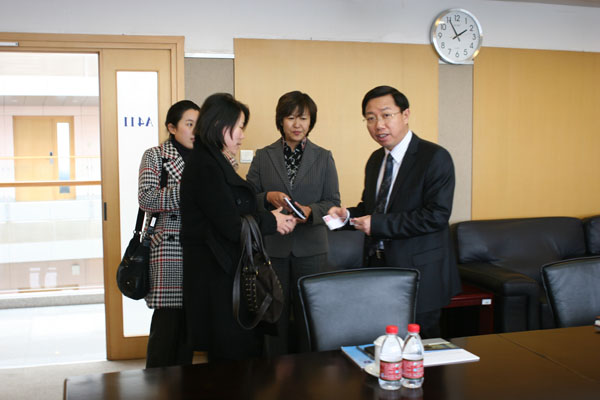 秦荣生书记会见CIMA全球会长